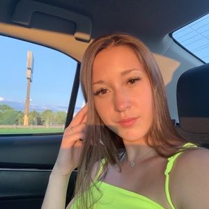 Meet your Posher, Kimberly